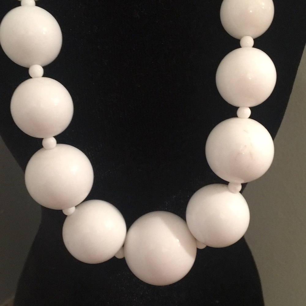 White statement adjustable - Picture 4 of 4